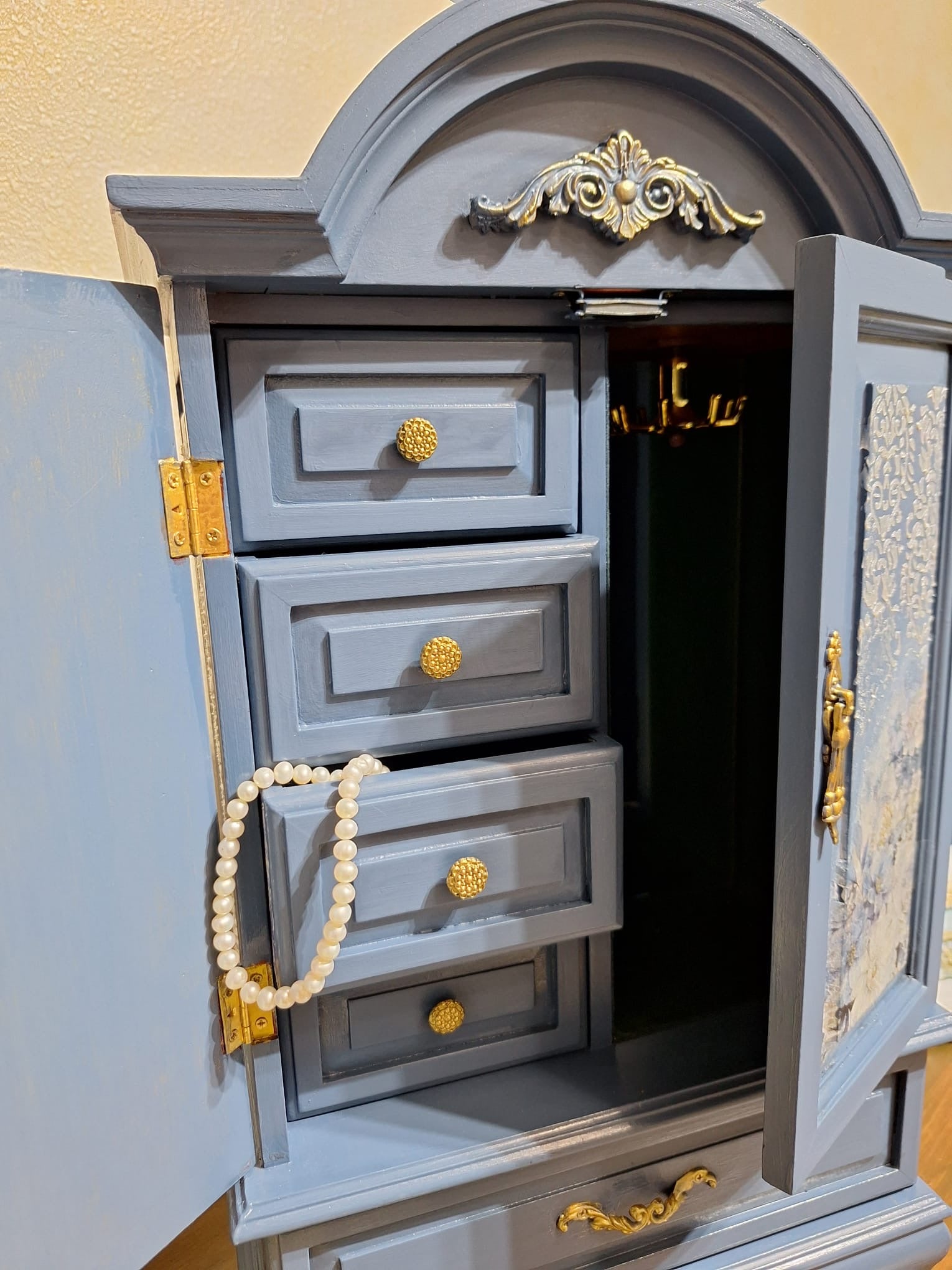 Jewelry Box