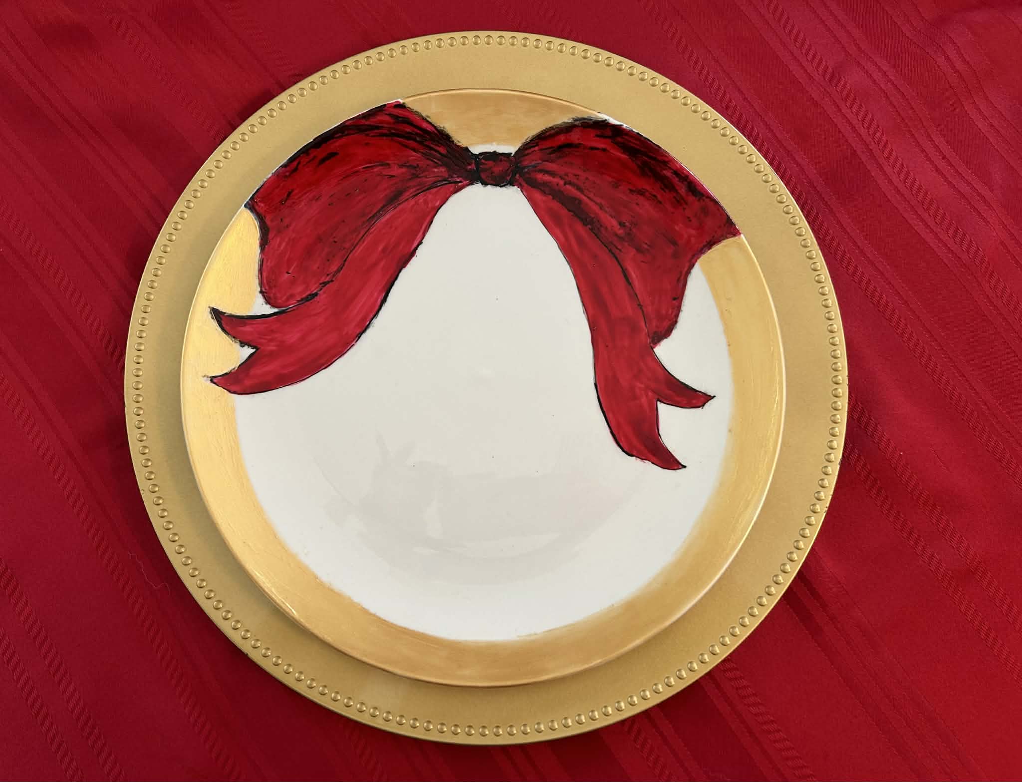 Red Bow Christmas Dinner plates