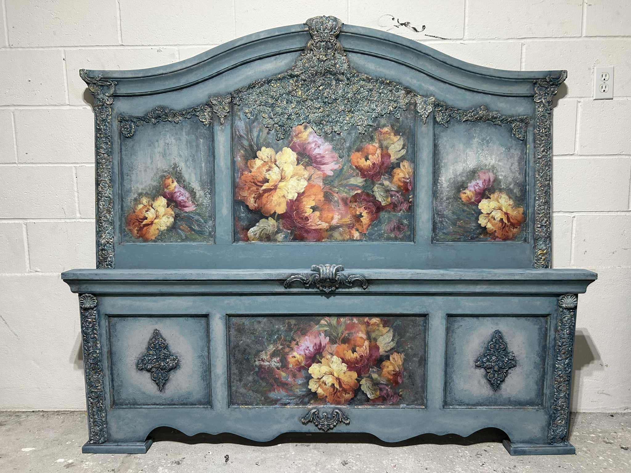 Queen Bed